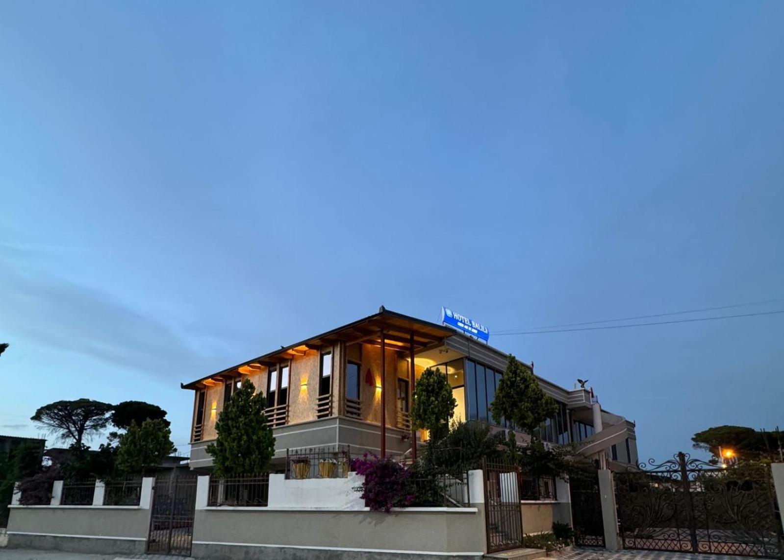 Hotel Balili Vlorë Εξωτερικό φωτογραφία