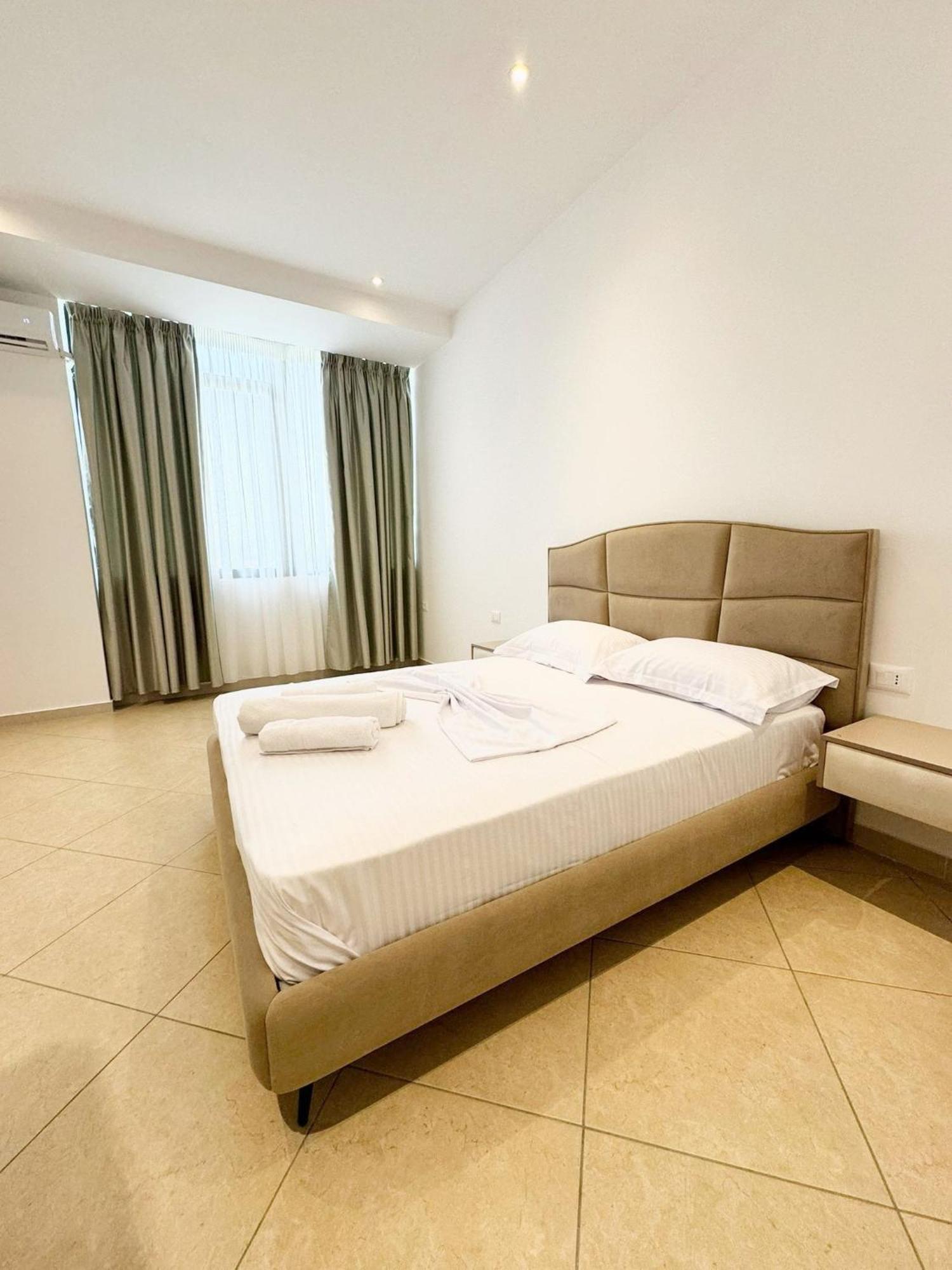 Hotel Balili Vlorë Εξωτερικό φωτογραφία